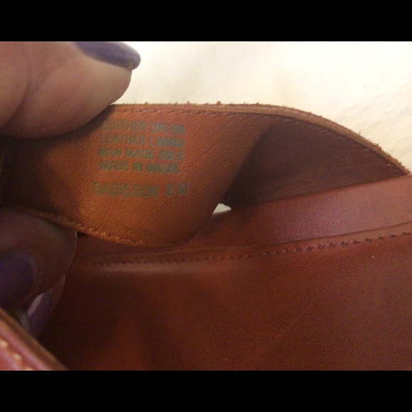 Nurture size 8 brown sandals w/ gold accents - Picture 9 of 9